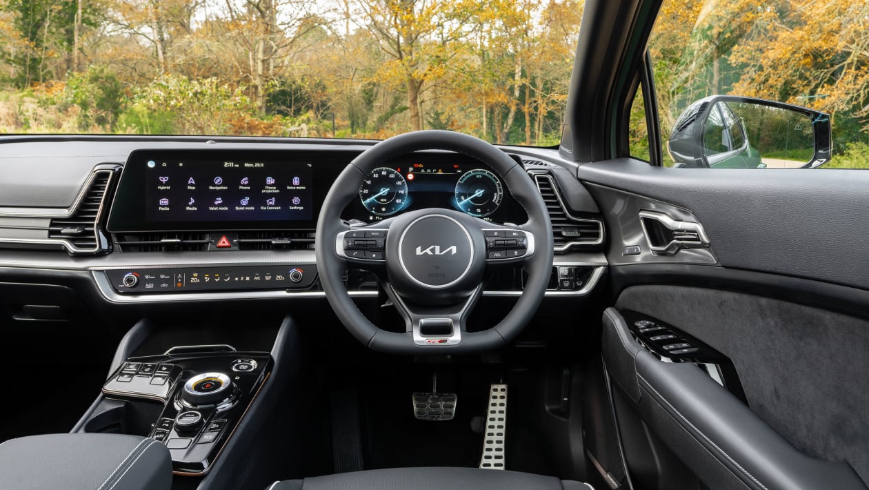 Kia Sportage SUV Interior Comfort Carbuyer kia-sportage-suv-interior-comfort-carbuyer